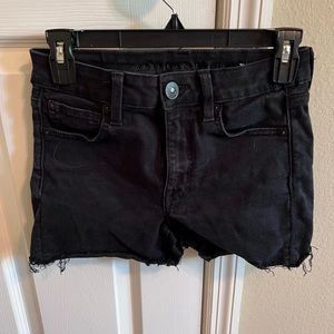 AMERICAN EAGLE BLACK SUPER STRETCH JEAN SHORTS